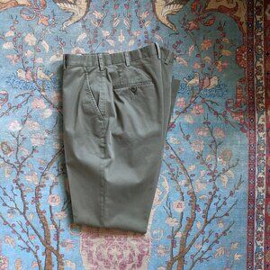 High end Hertling miUSA cotton green olive slim flat front dress trousers 35x34